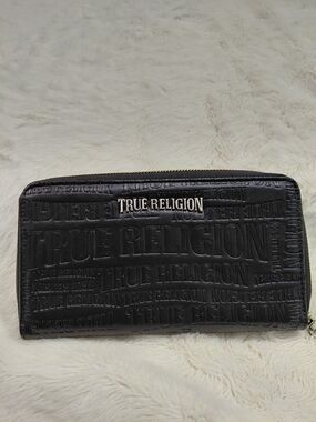 NWT True Religion Black Embossed Zip Wallet